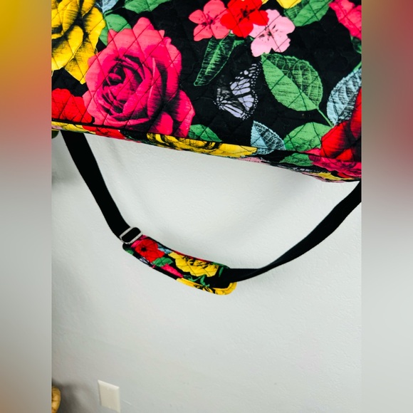 Vera Bradley Large Deluxe Duffle Bag Havana Rose Quilted Floral Retired Travel - Picture 6 of 15